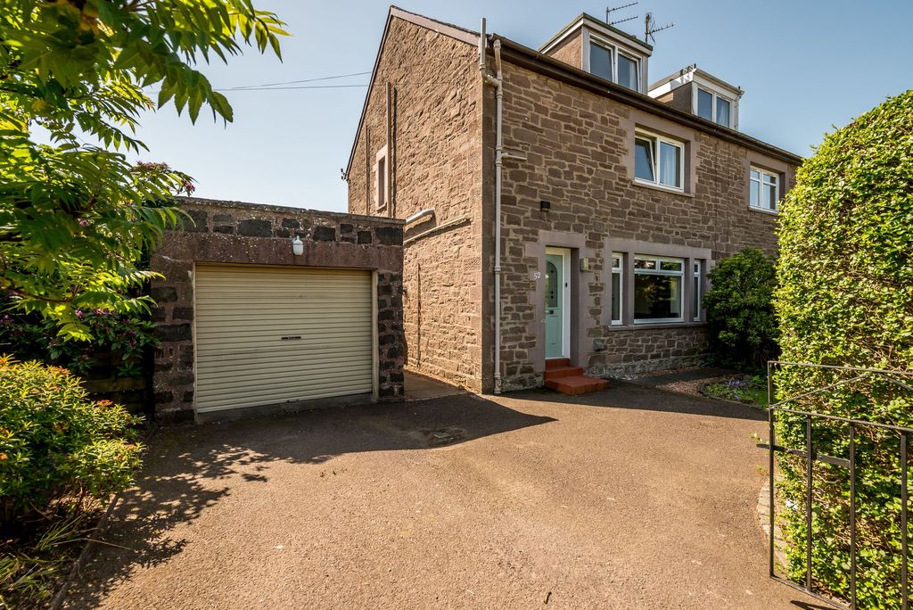 Property photo 1 of 29