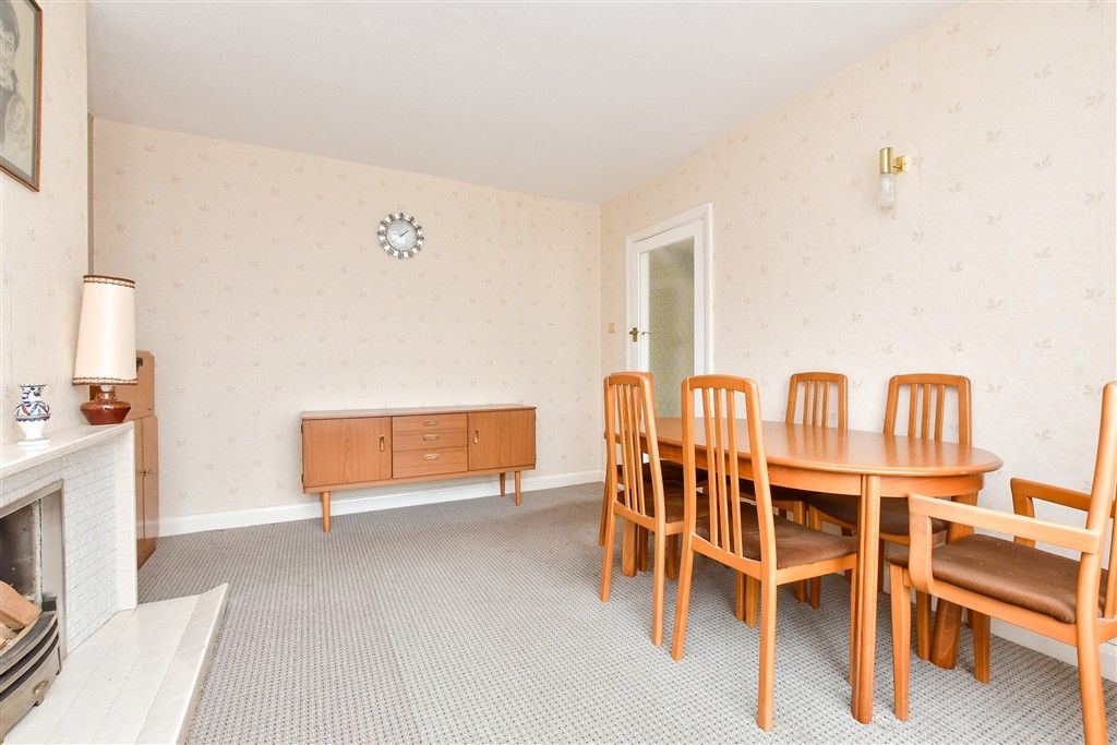 Property photo 1 of 18 Dining Room