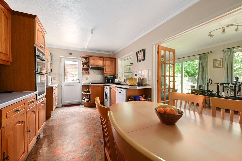 Property photo 2 of 16 Kitchen/ Diner