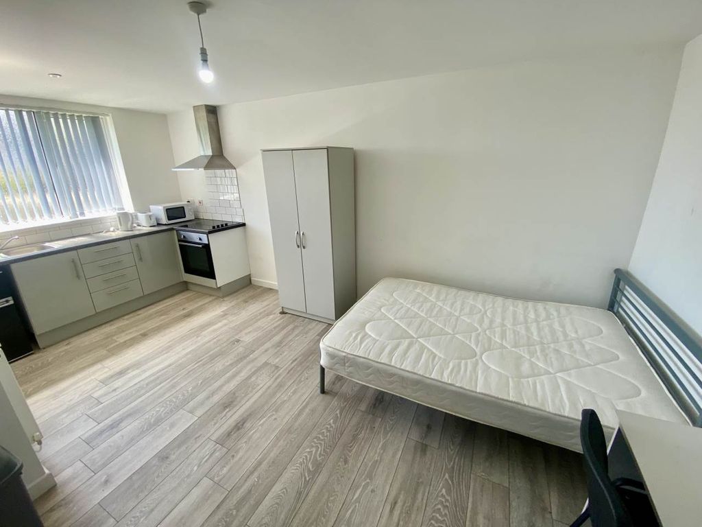 Property photo 1 of 6 Img_5174