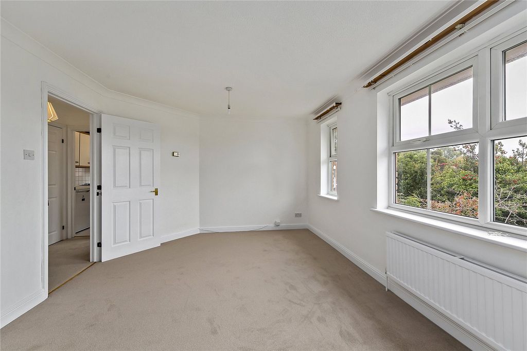 Property photo 3 of 8 Picture No. 07