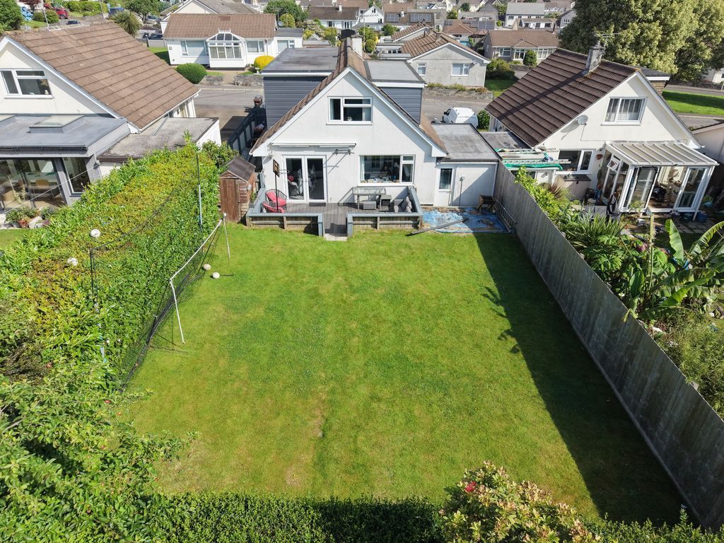 Property photo 2 of 21