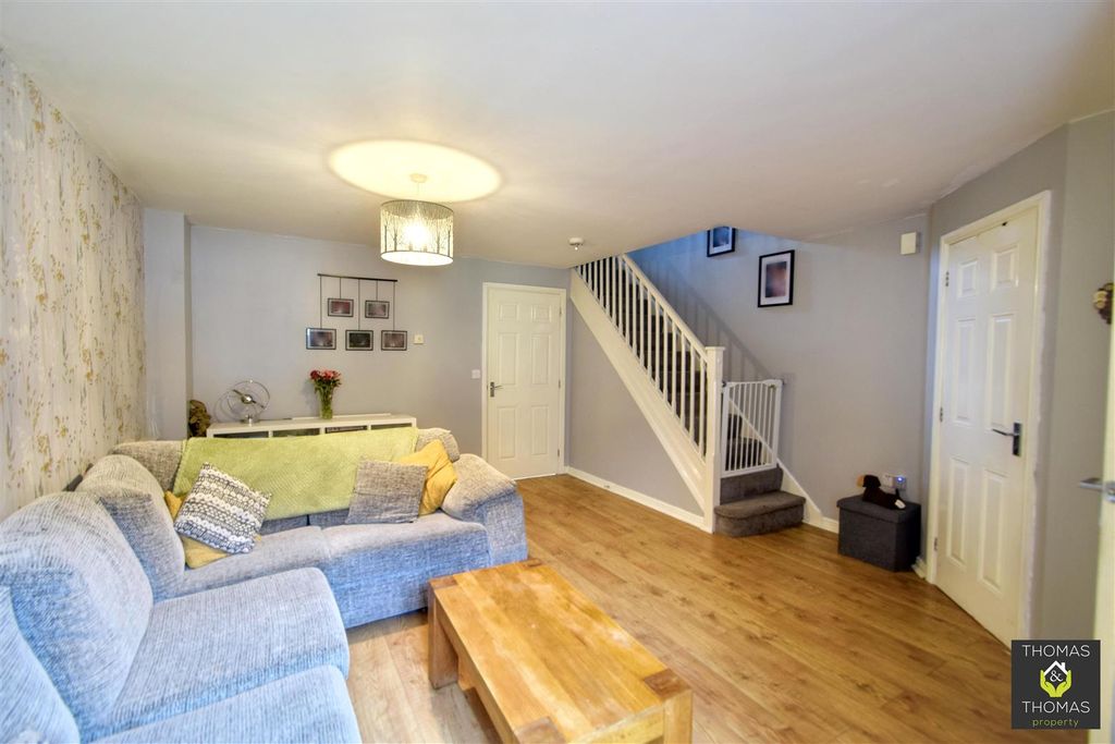 Property photo 2 of 15