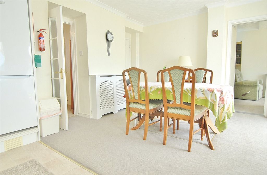 Property photo 3 of 16 Picture No. 17