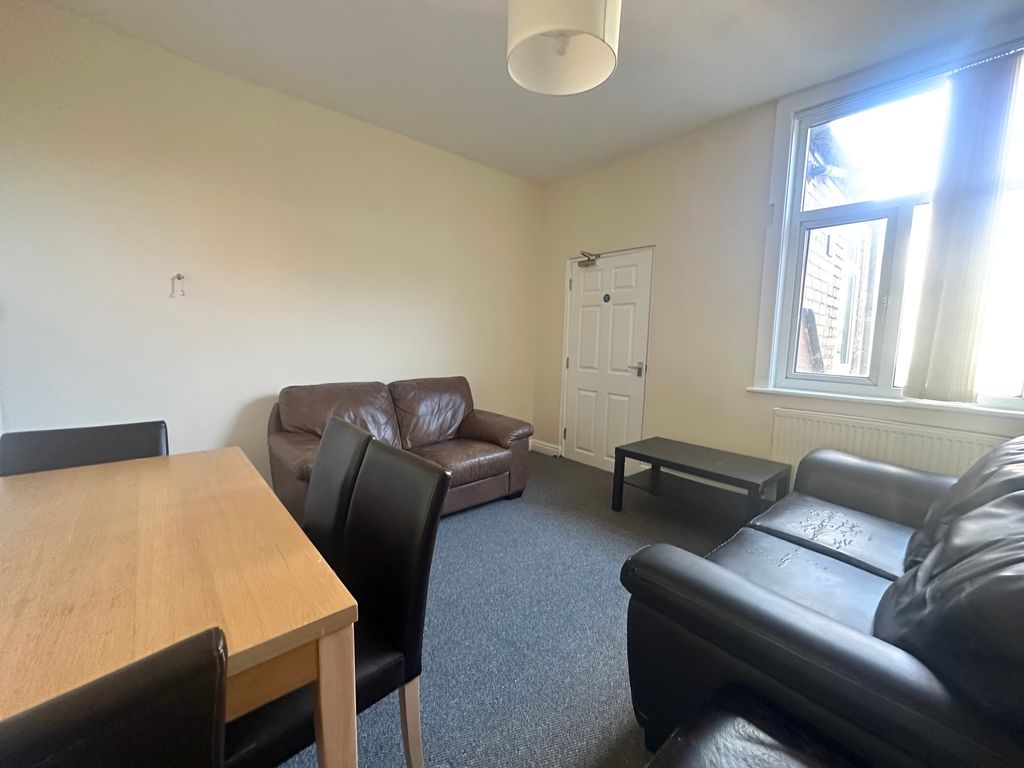 Property photo 2 of 13 Img_8455