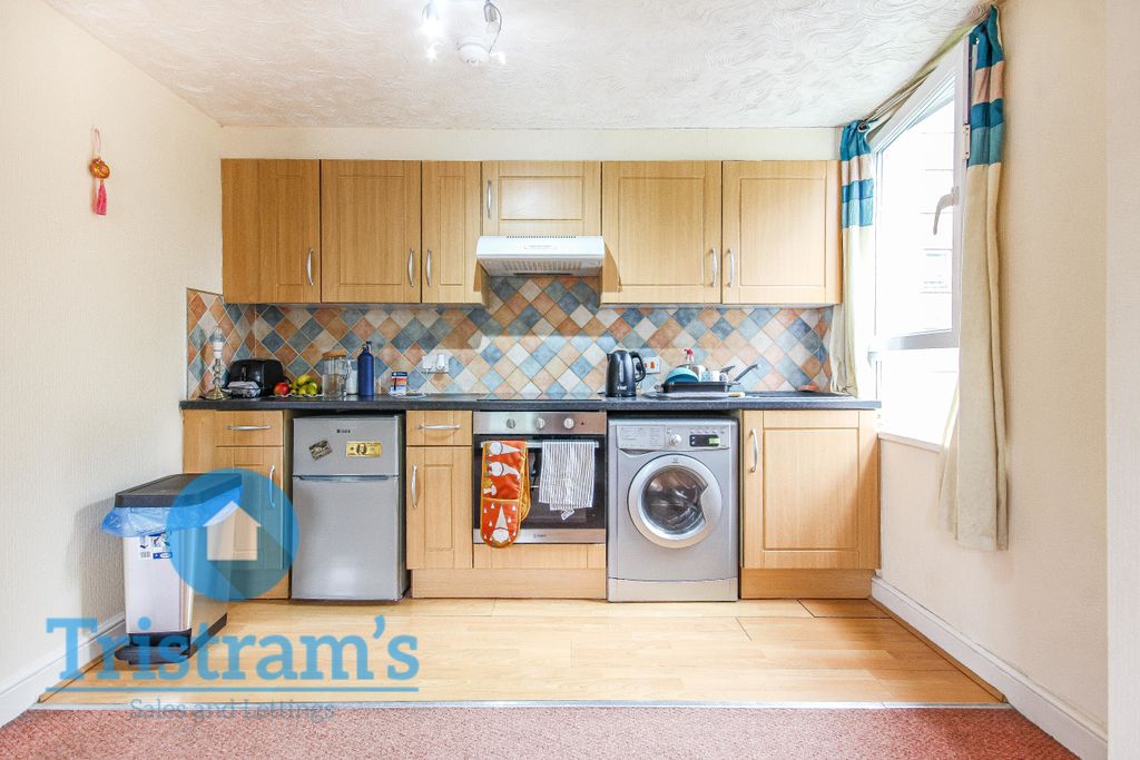 Property photo 3 of 10 Img_1154