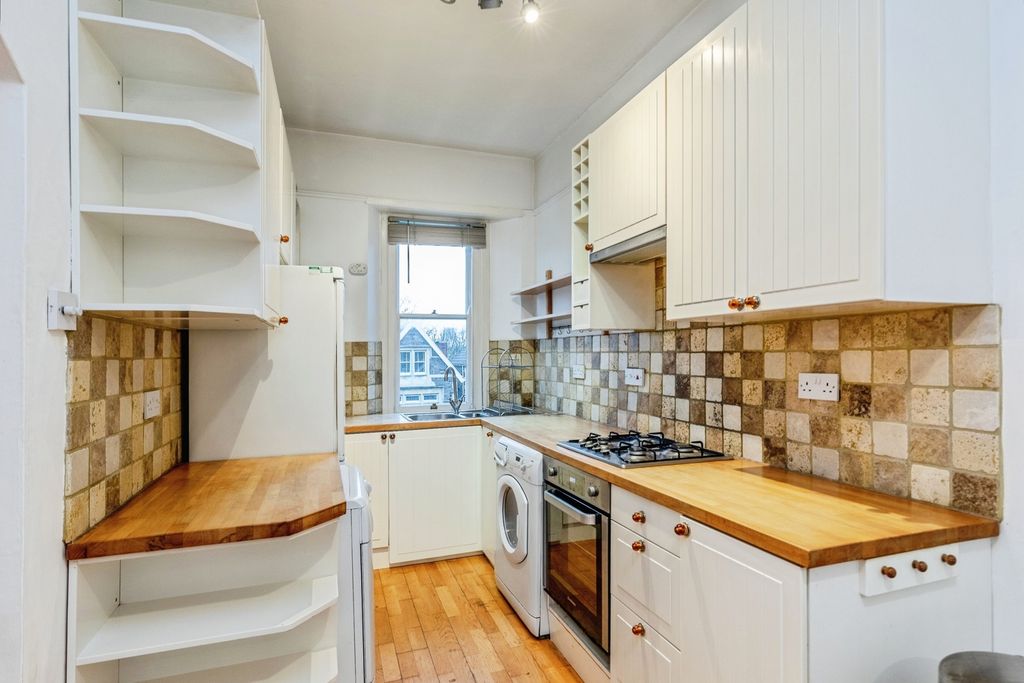 Property photo 3 of 15 Photo