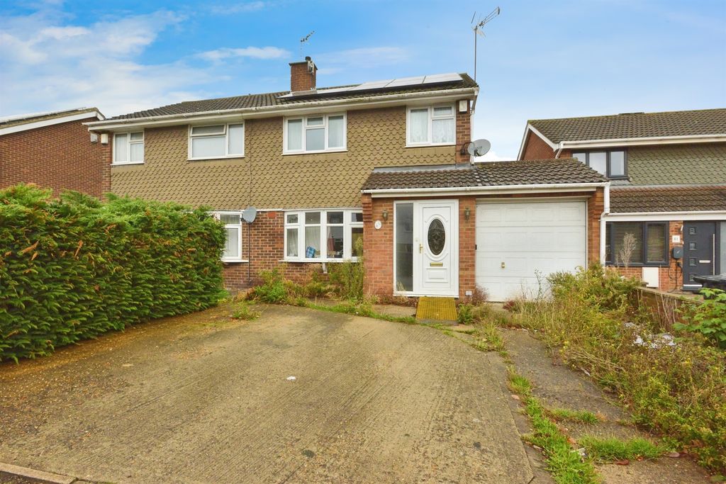 Property photo 1 of 12