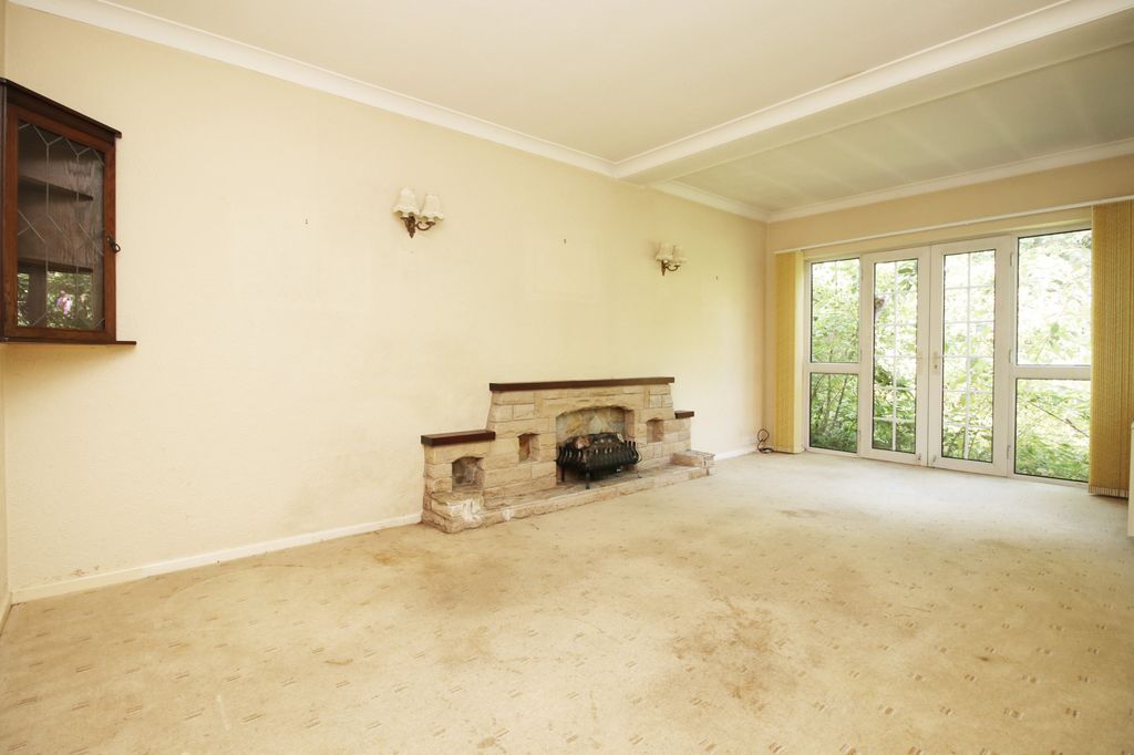 Property photo 3 of 20