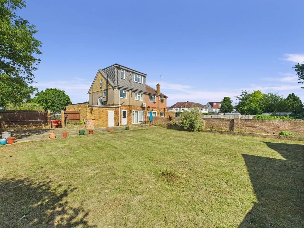 Property photo 3 of 12 Picture No. 26