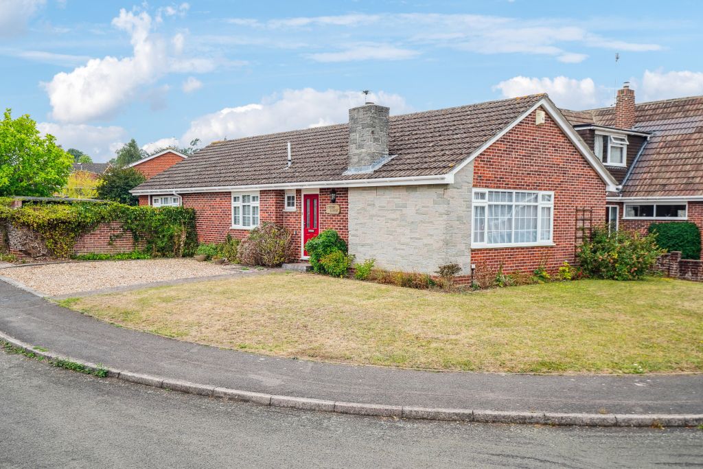 Property photo 2 of 16