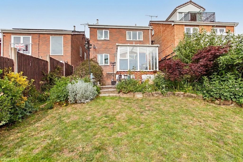Property photo 2 of 26