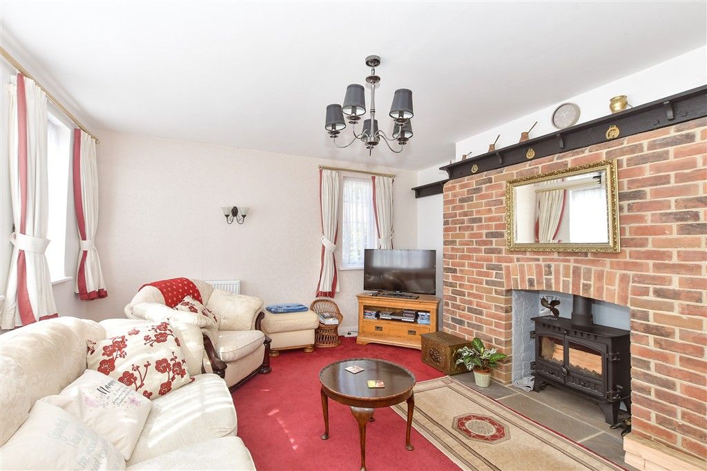 Property photo 3 of 21 Lounge