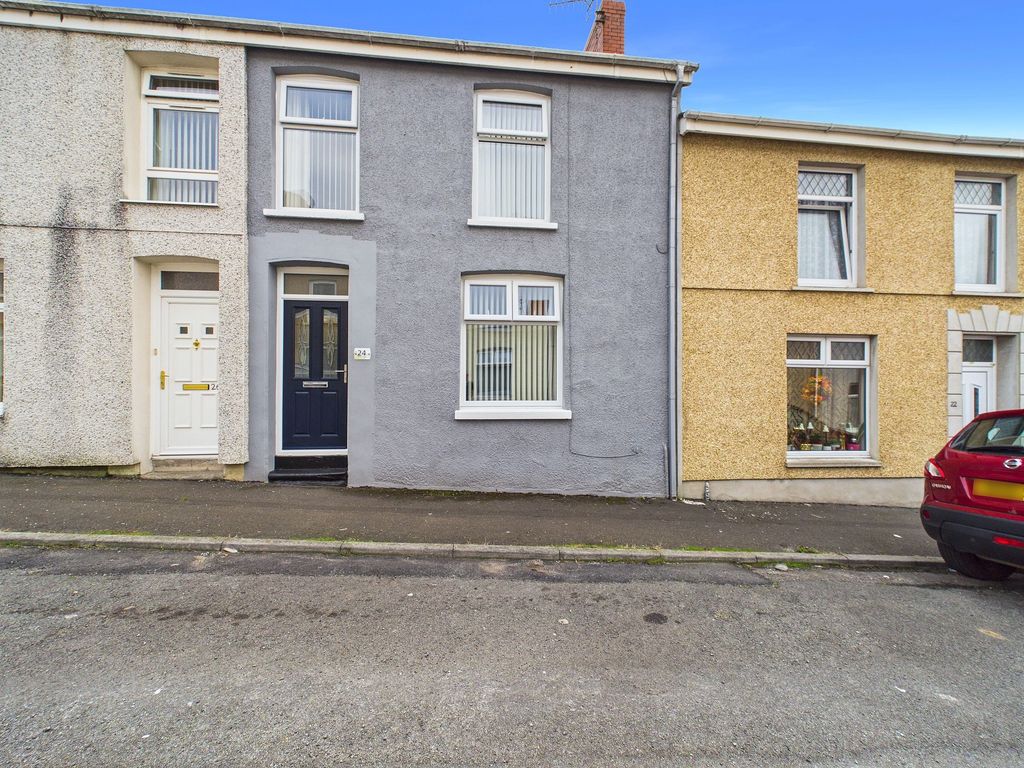 Property photo 1 of 25