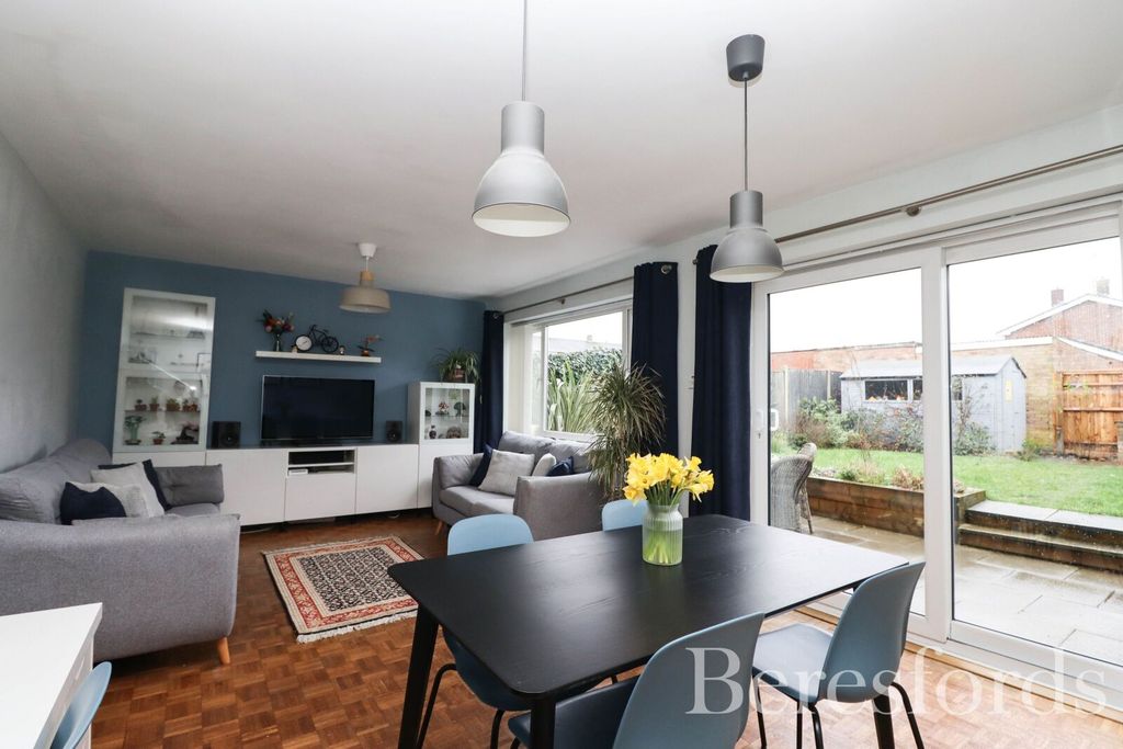 Property photo 3 of 18 Picture 3