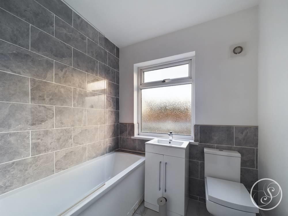 Property photo 3 of 5 Cam02158G0-Pr0060-Still007-Thumbnail-H750-70.Jpg