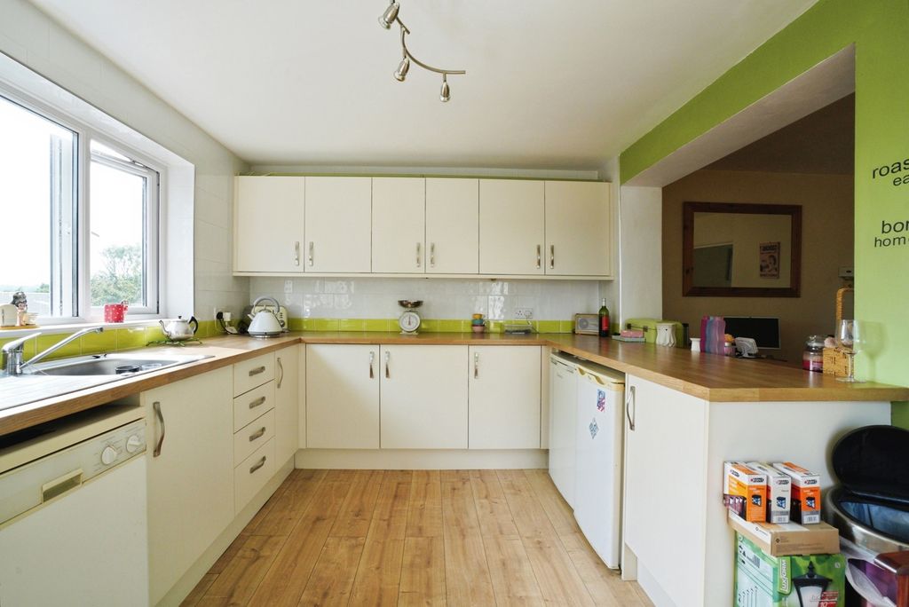 Property photo 2 of 14 Pbox-Img.Jpg