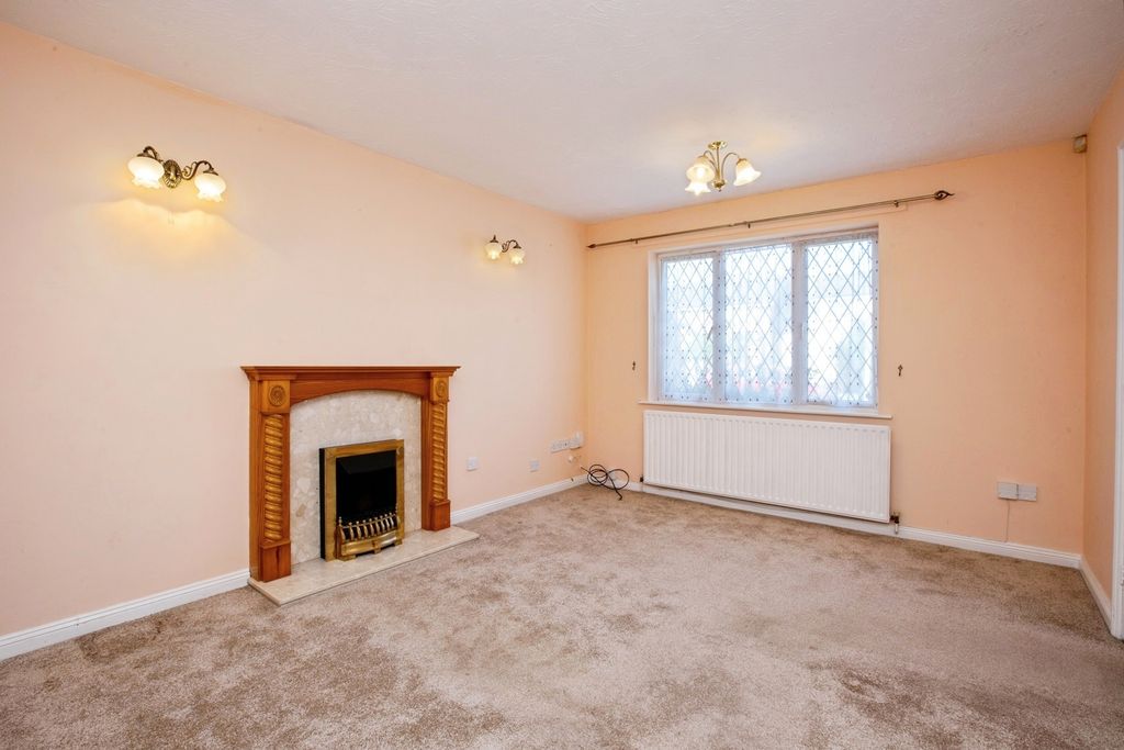 Property photo 3 of 24 Pbox-Img.Jpg