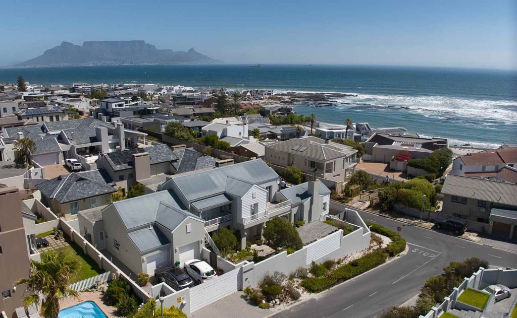 Property photo 1 of 50