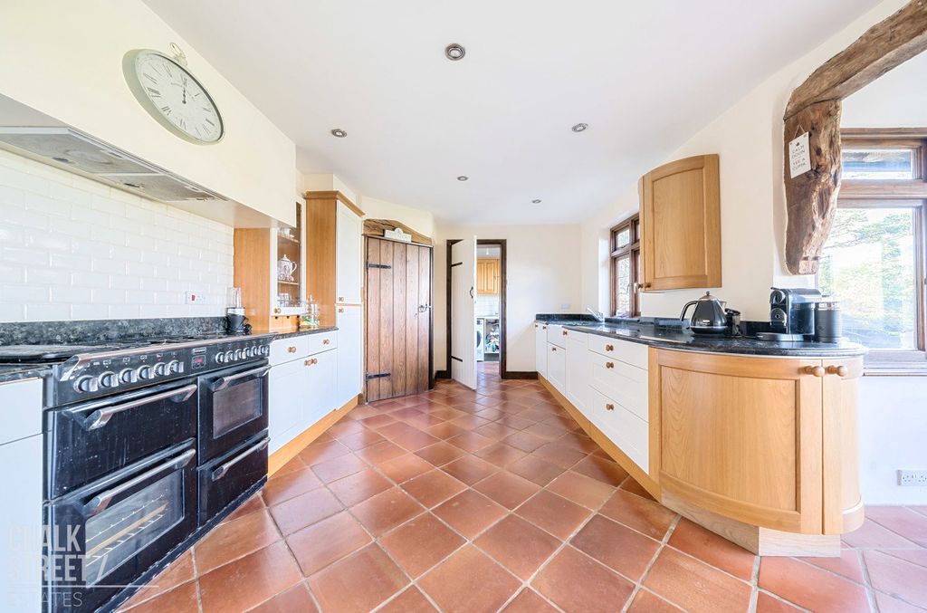 Property photo 3 of 45