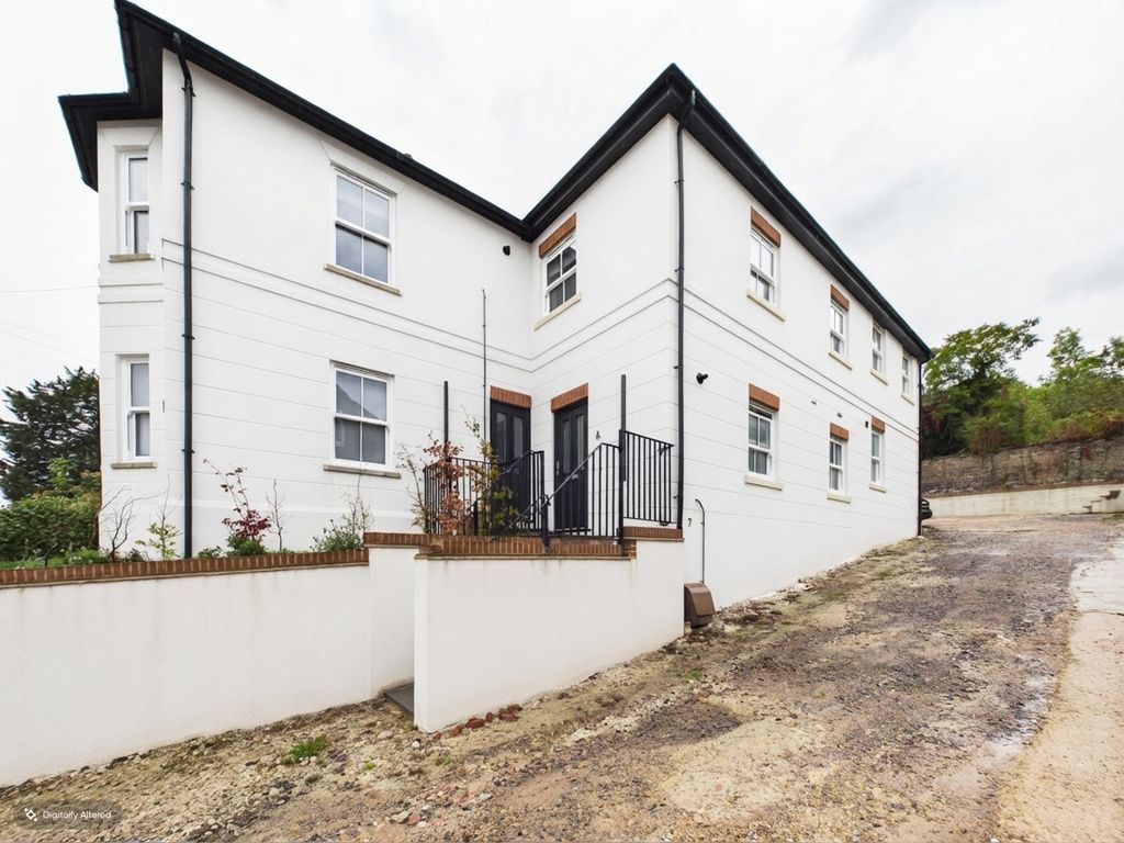 Property photo 1 of 10 Cam02119G0-Pr0647-Still010-001
