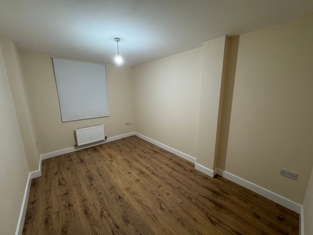 Property photo 3 of 5 Image