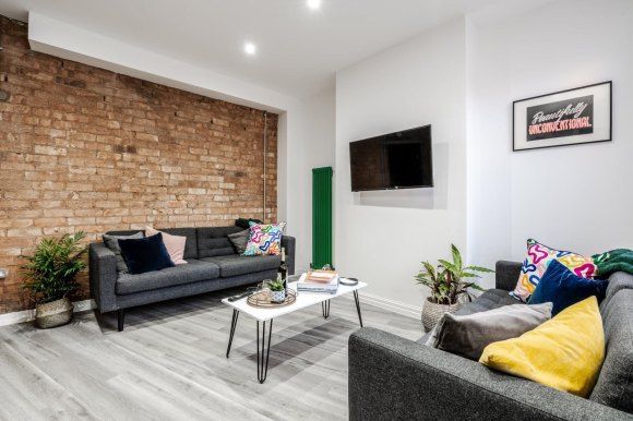Property photo 1 of 9 9407965.Jpg