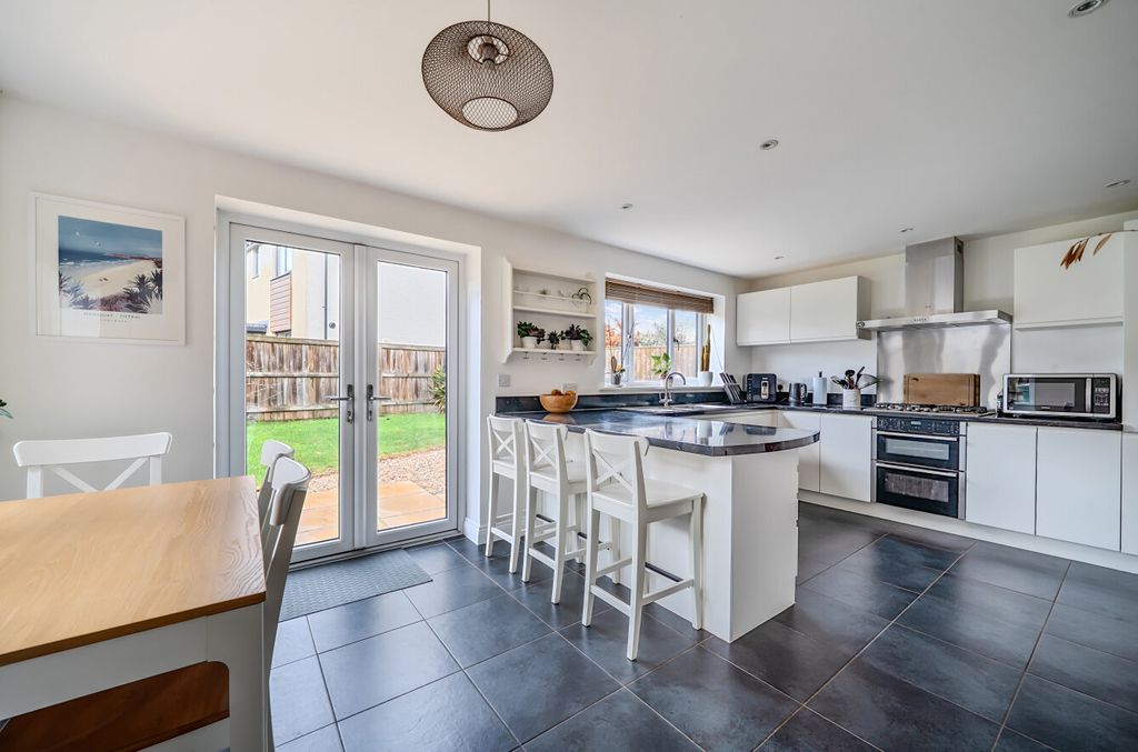 Property photo 2 of 18 Kitchen/Dining Room