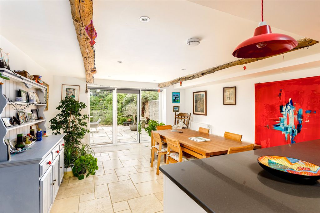 Property photo 2 of 15 Picture No. 06