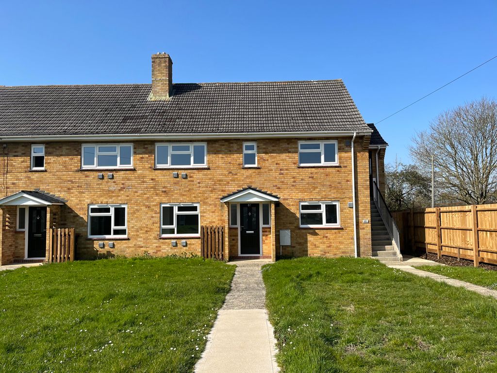 Property photo 1 of 9 Front