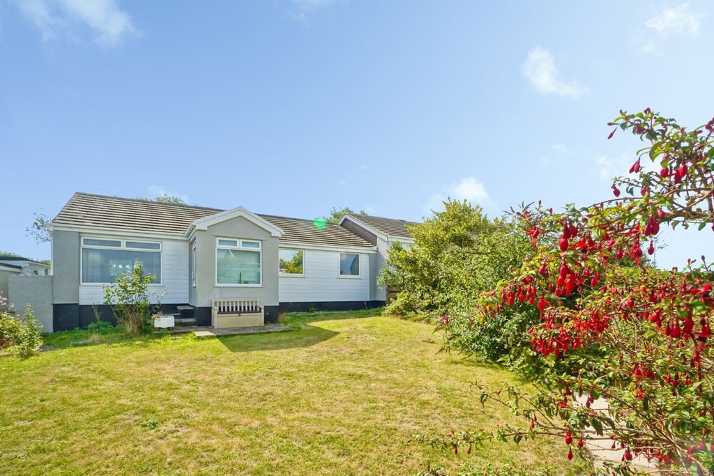 Property photo 1 of 15 Pbox-Img.Jpg