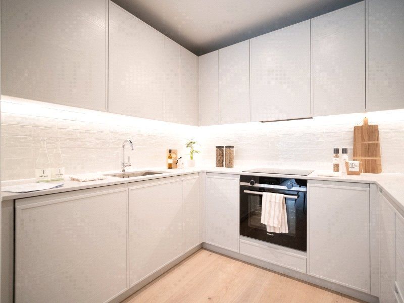 Property photo 2 of 18 Picture No. 15