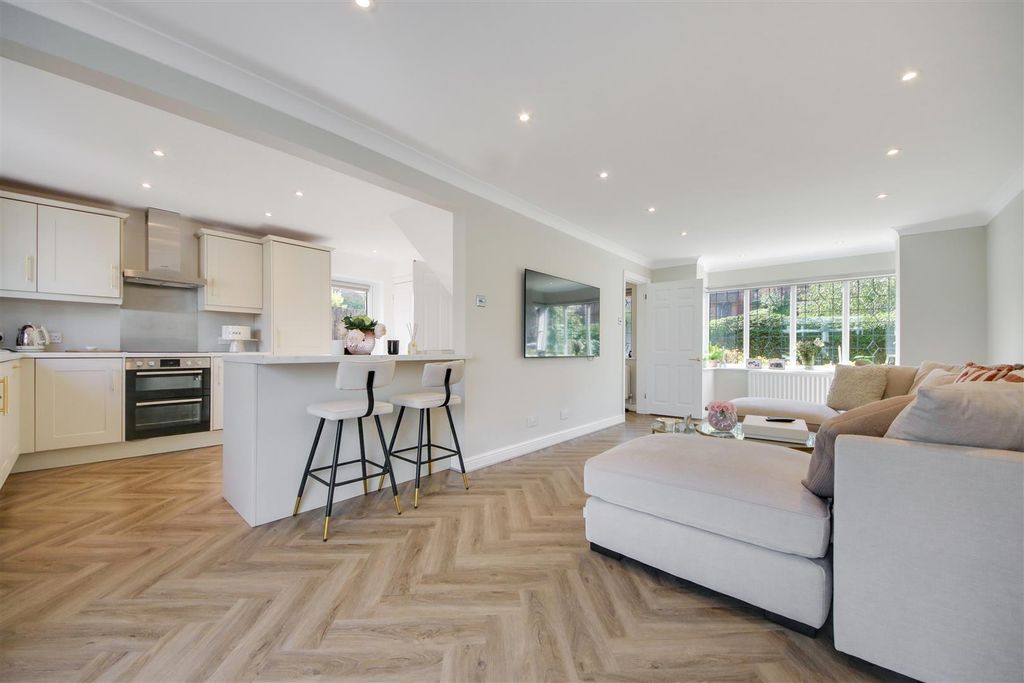 Property photo 2 of 17 Open Plan.Jpg