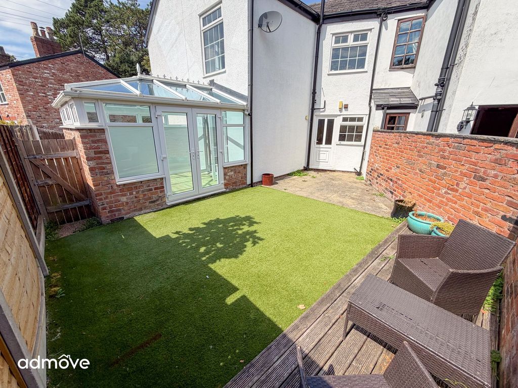 Property photo 2 of 21