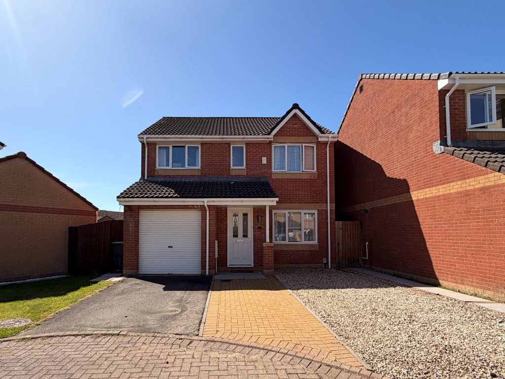 Property photo 1 of 28 4679541