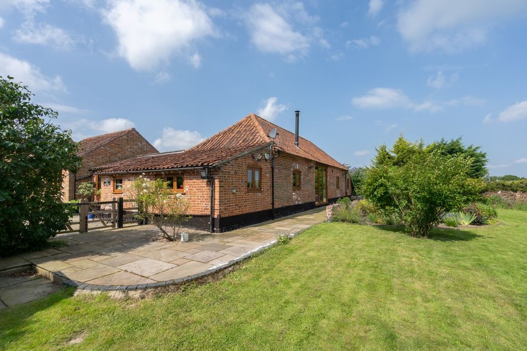 Property photo 1 of 24 Ph17