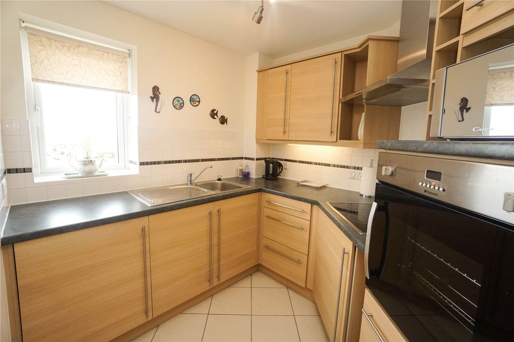 Property photo 3 of 13 Photo 11