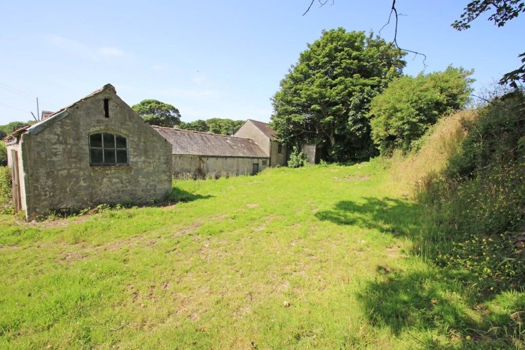Property photo 2 of 8