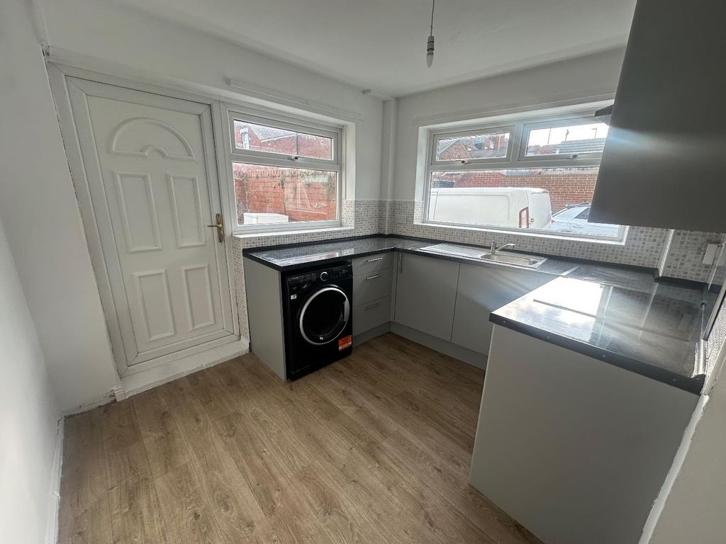 Property photo 1 of 23 Tempimageqc8Ijx.Jpg