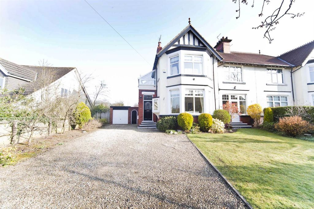 Property photo 1 of 28