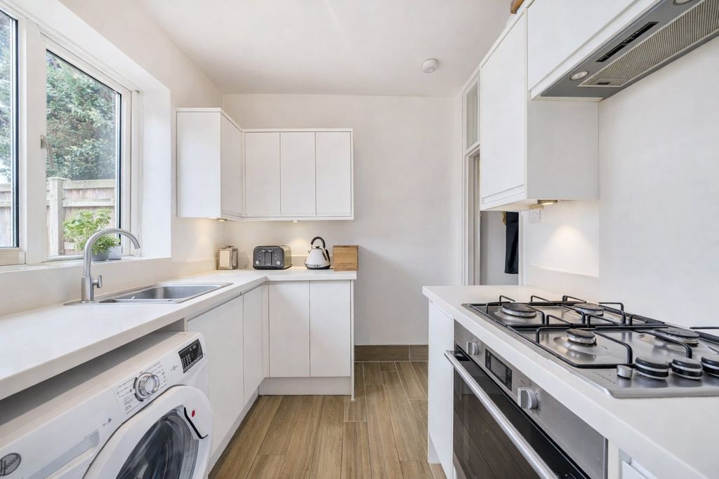 Property photo 3 of 8 Picture No. 40