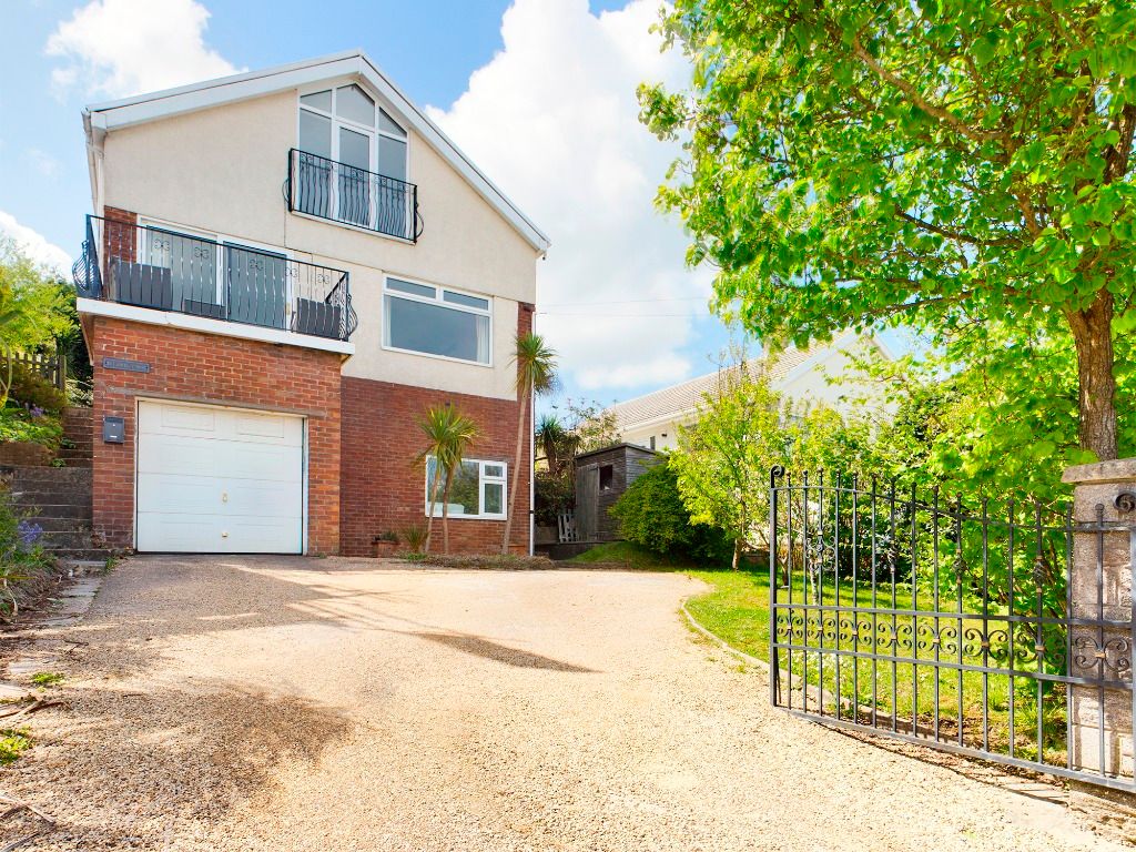 Property photo 2 of 33