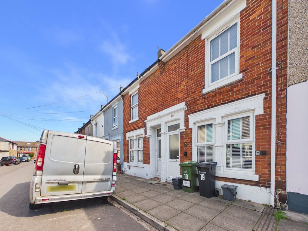 Property photo 1 of 8