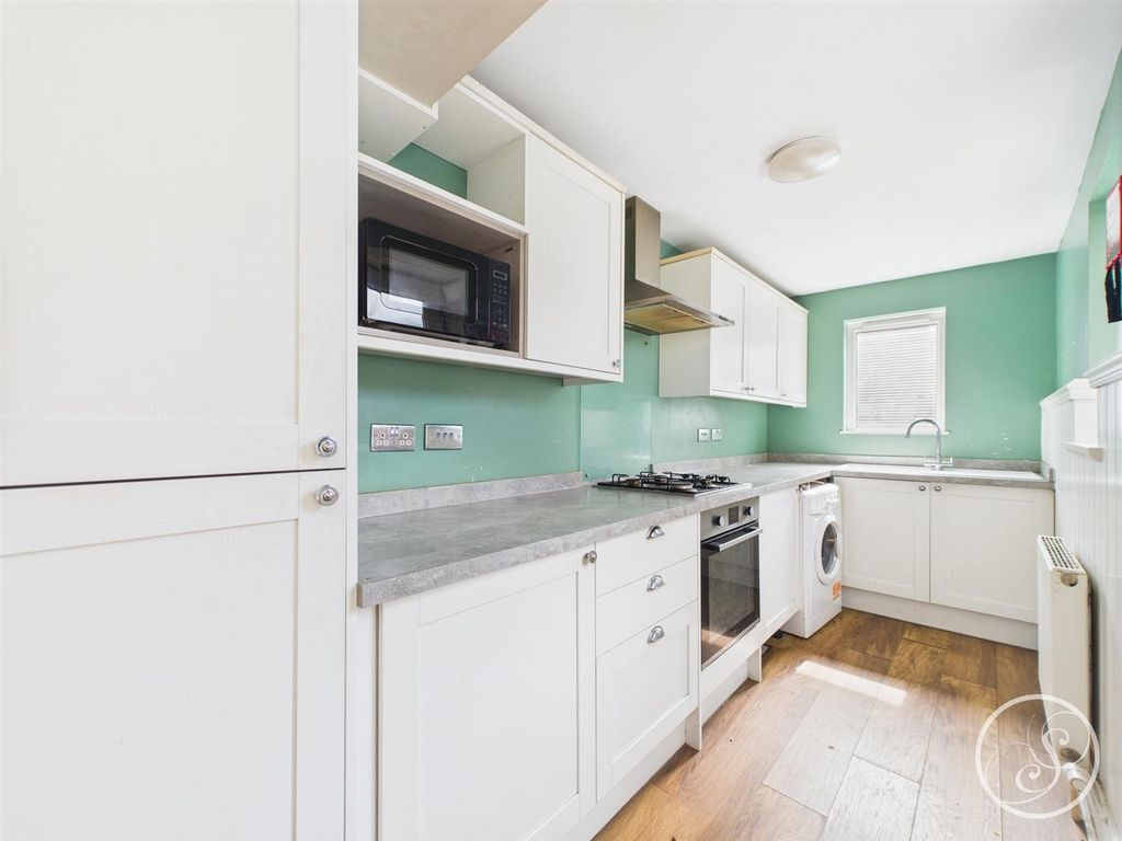 Property photo 3 of 11 Cam02071G0-Pr0671-Still009.Jpg