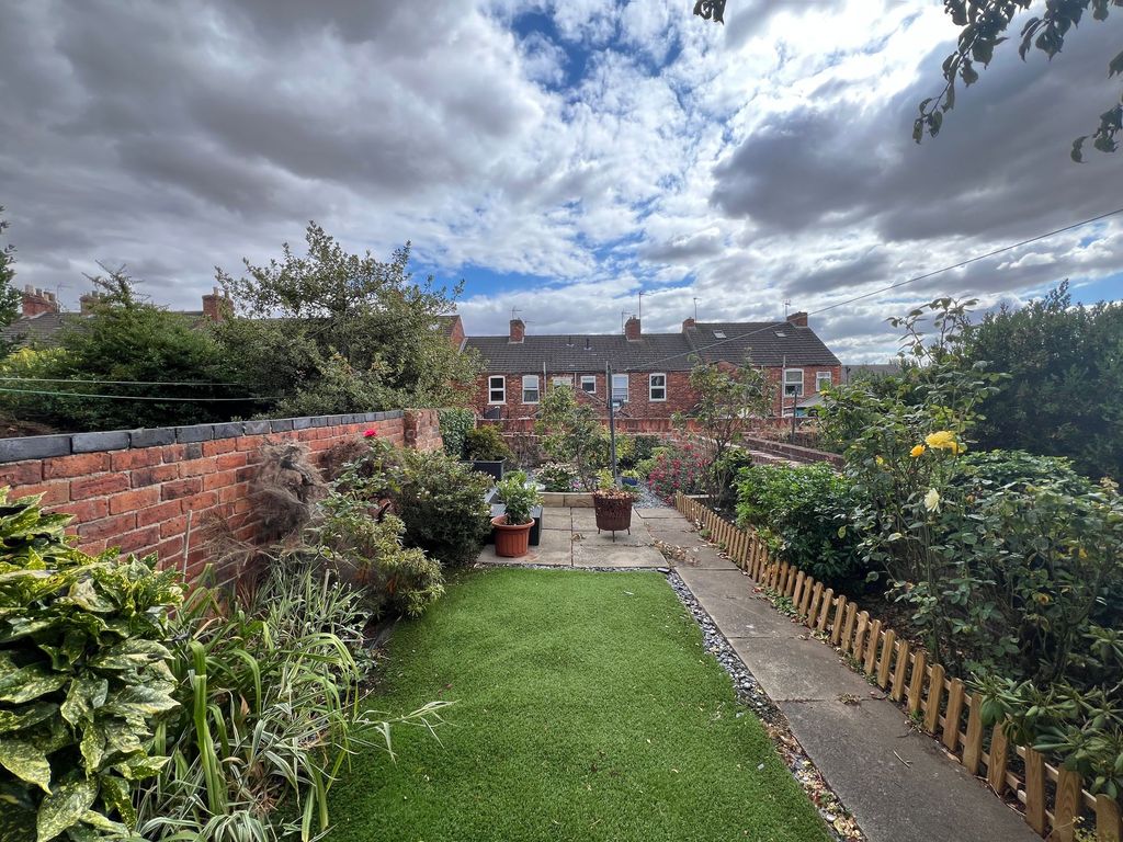 Property photo 2 of 13