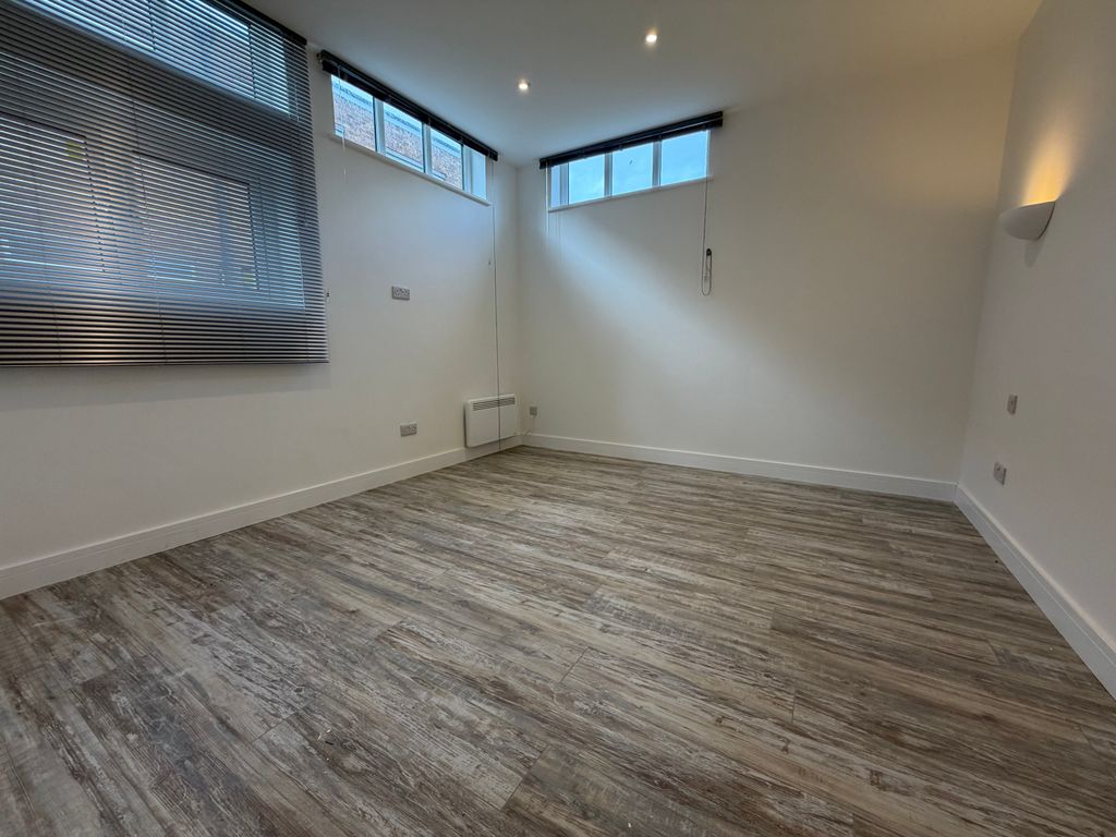 Property photo 3 of 4