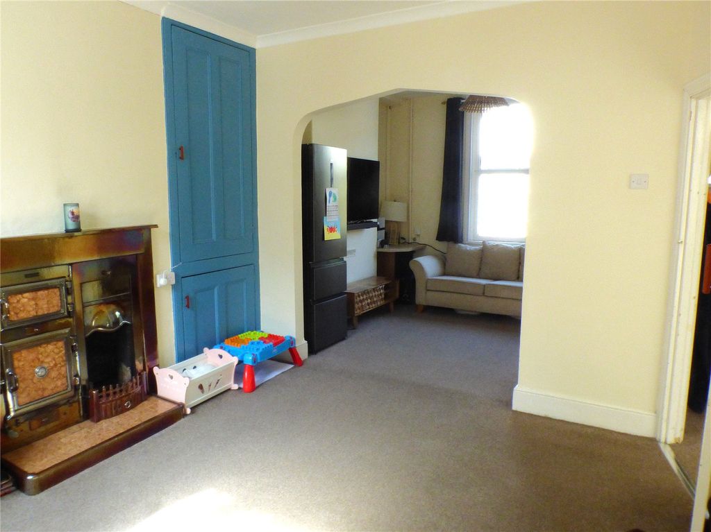 Property photo 3 of 15 Picture No. 06