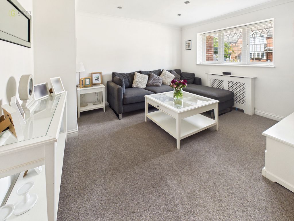Property photo 3 of 31 064135c8F17d46E3B1067230B3Fa4E08100Cam04425G0Pr0432Still005