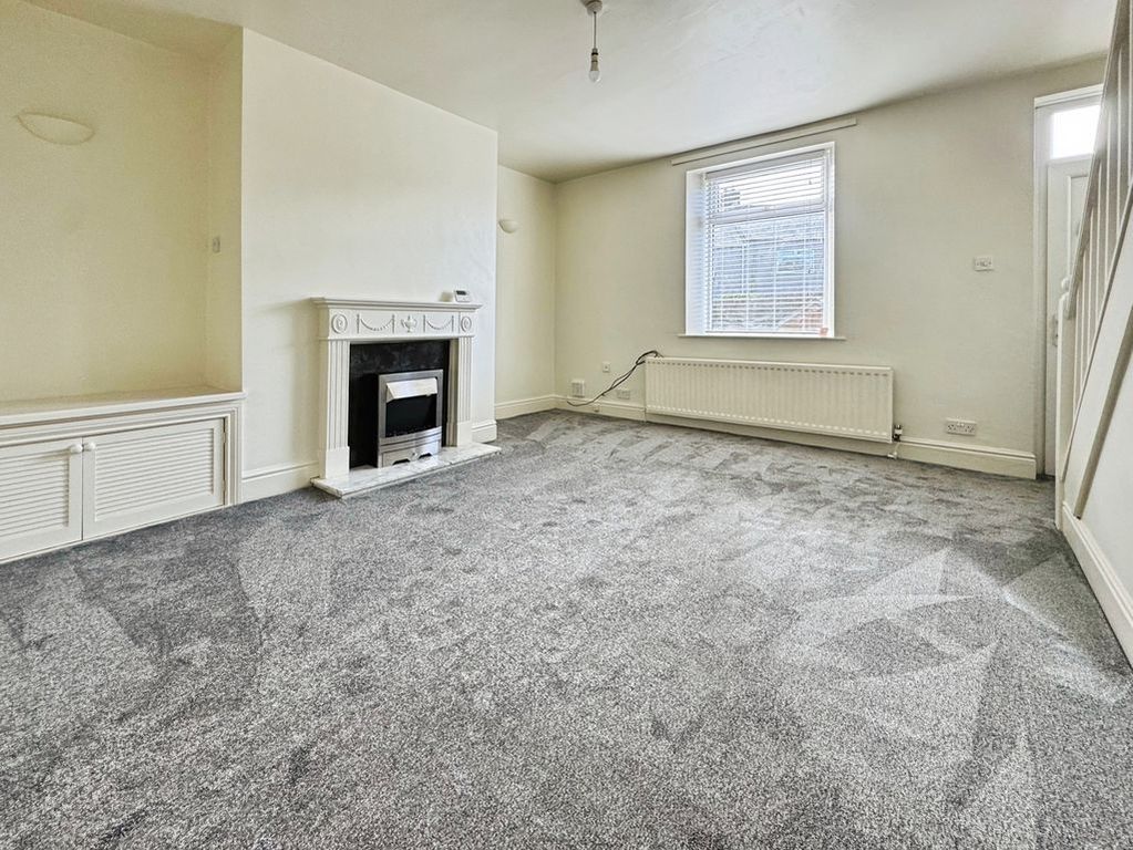 Property photo 2 of 7 Photo 6