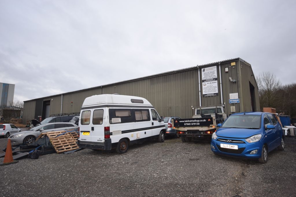 Property photo 1 of 6 Outside